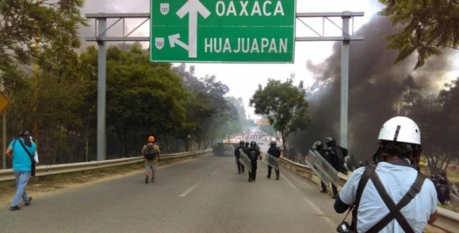 disturbios-en-oaxaca-barricadas-especial1-770x392