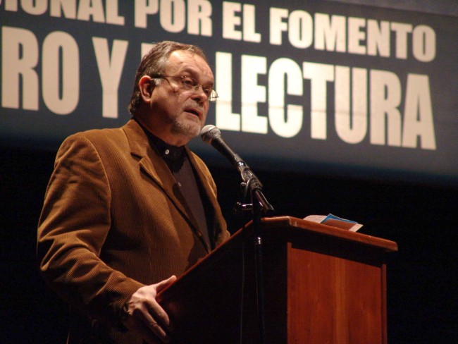 Clausura del undécimo foro internacional por el fomento del libro y la lectura en el Guido Miranda y con la presencia del ministro de educación de la nación.
19/08/06 © Germán Pomar