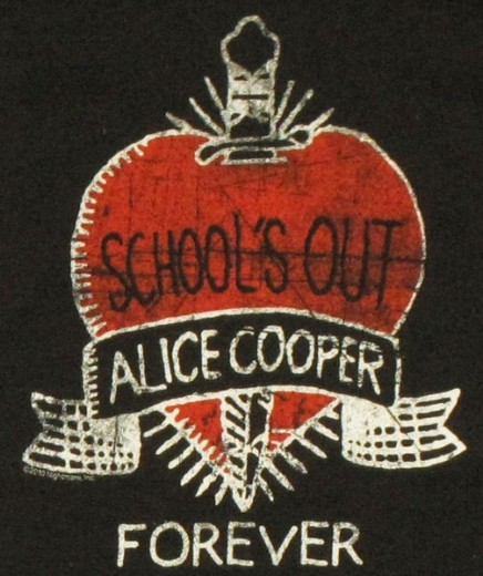 alice-cooper-schools-out-snap-suit-11